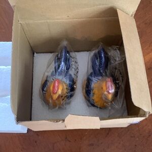 Avon Rooster Salt and Pepper Shaker Set New in Box Vintage Provençal Collection